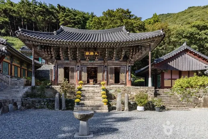 용문사(남해) · 관광지