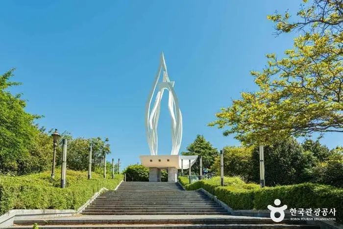 월명공원 · 관광지