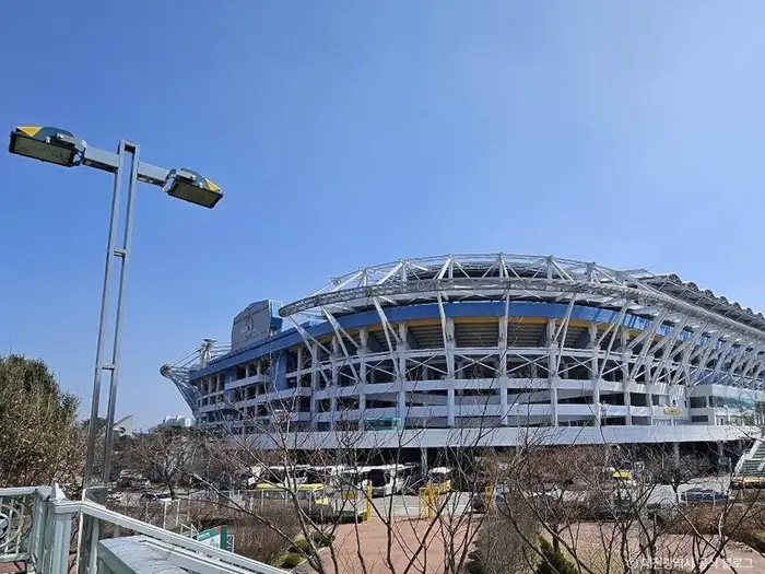 대전월드컵경기장 · 레포츠