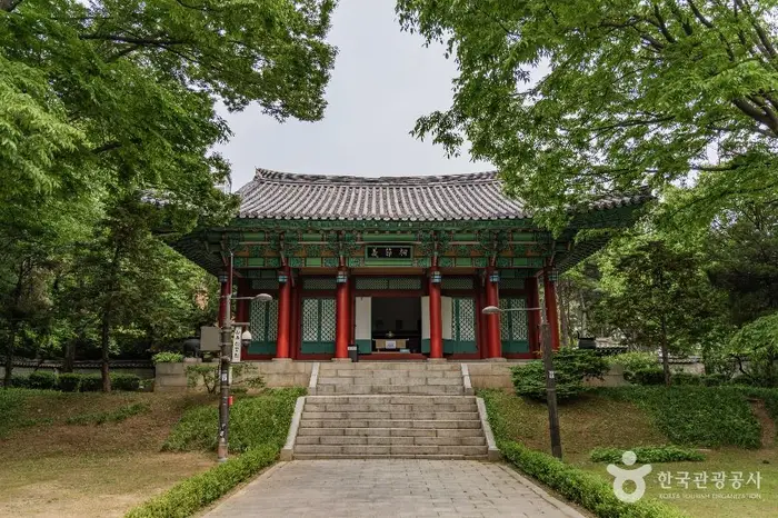 사육신공원 · 관광지