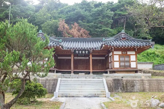 운양서원 · 관광지