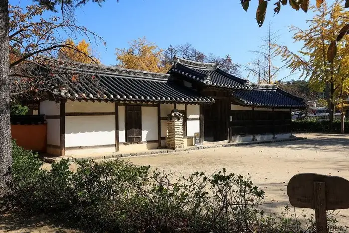 허난설헌 생가터 · 관광지
