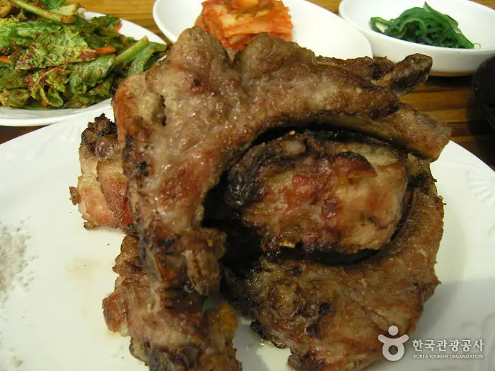 벚꽃마을 · 음식점