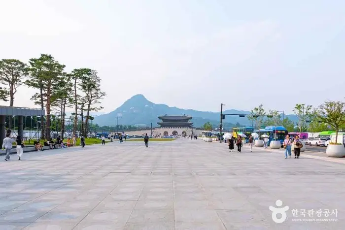 광화문광장 · 관광지
