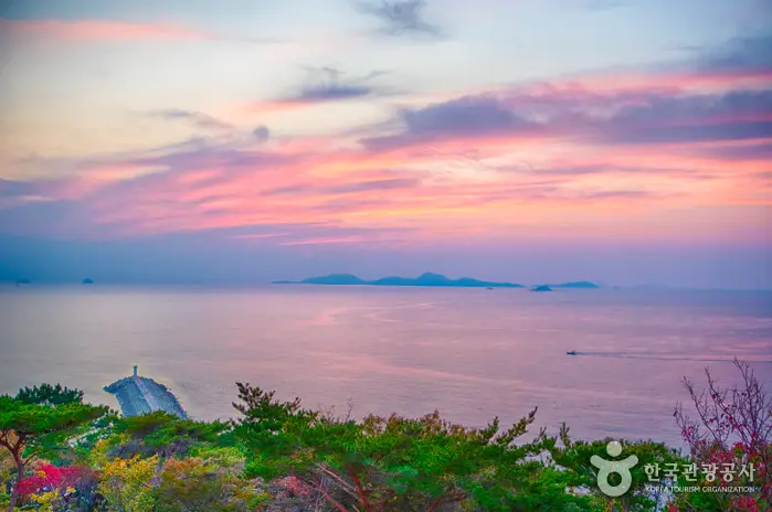 위도해수욕장 · 관광지