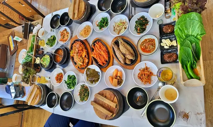 청석골 · 음식점