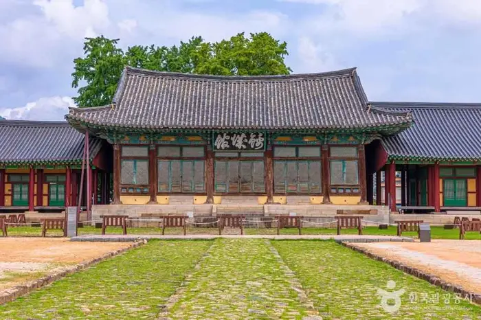 나주 금성관 · 관광지