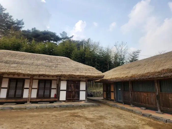 이응노의 집 고암이응노생가기념관 · 관광지