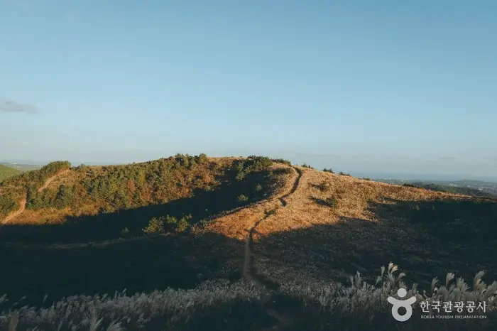 따라비 오름 · 관광지