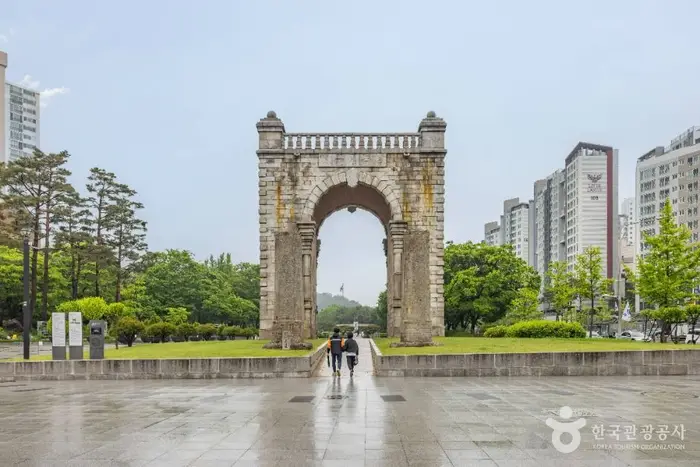 서대문독립공원 · 관광지