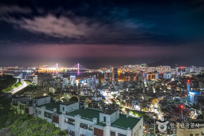 친환경 스카이웨이 전망대(이바구길) · 관광지