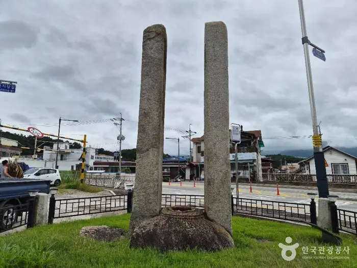 봉산동 당간지주 · 관광지