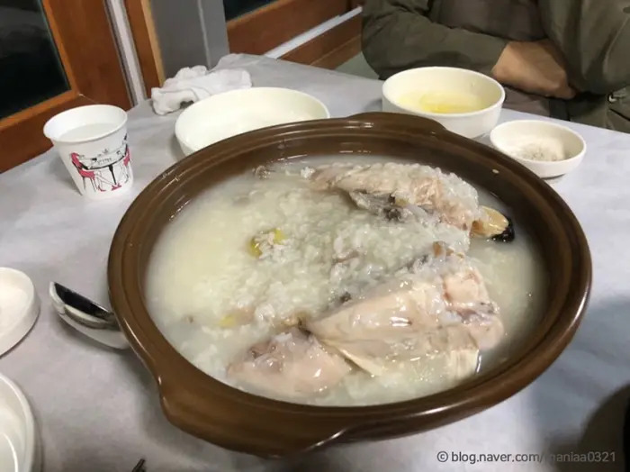 동원정 · 음식점