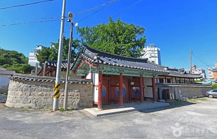 서산향교 · 관광지