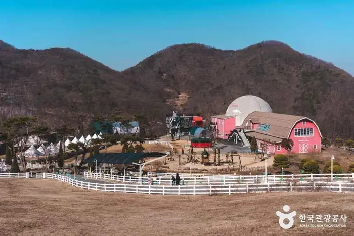 블랙스톤 벨포레 목장 · 관광지