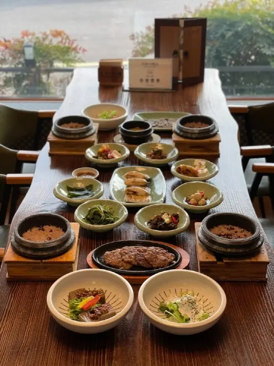 갈치조림 토박이식당 · 음식점