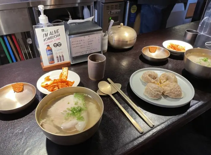 옥동식 · 음식점