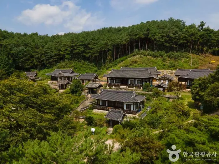 안동 군자마을(오천유적지) · 관광지