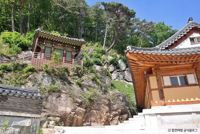 백련암(합천) · 관광지