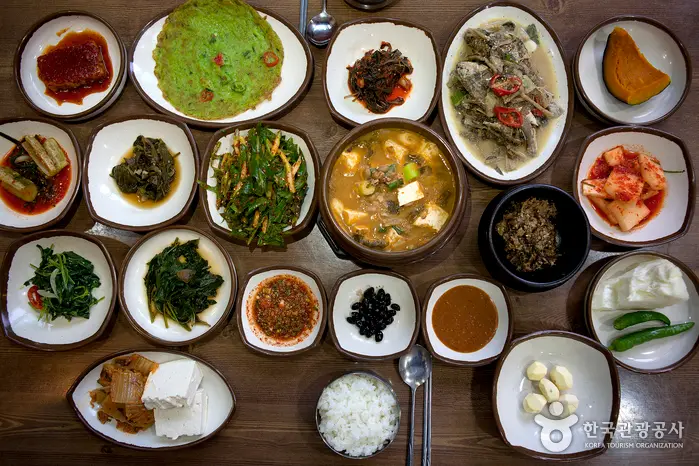 늘푸른솔 · 음식점