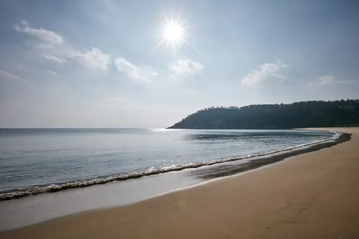 금곡해수욕장 · 관광지