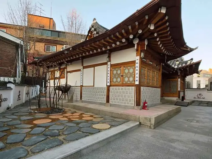 지후헌 · 숙박