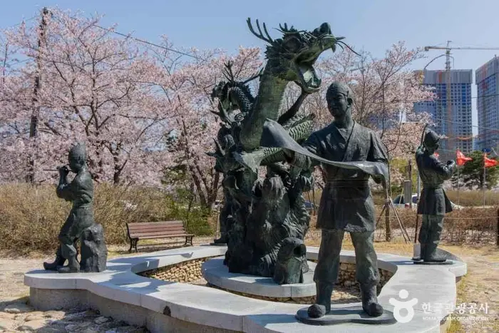영랑호 설화공원 · 관광지