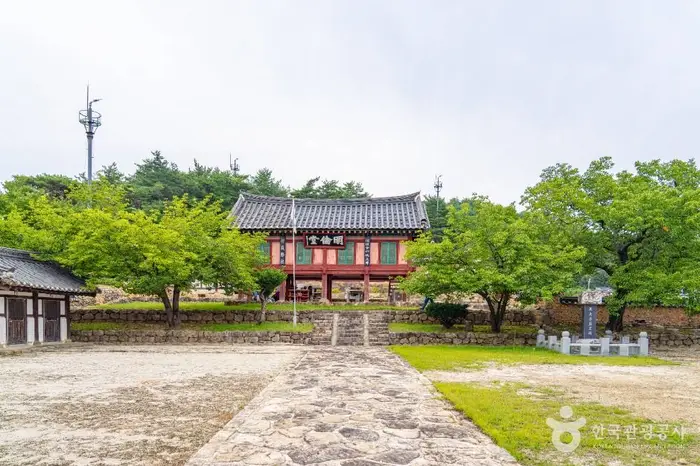 간성향교 · 관광지