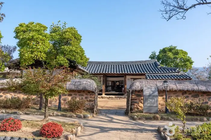 청풍 후산리 고가 · 관광지