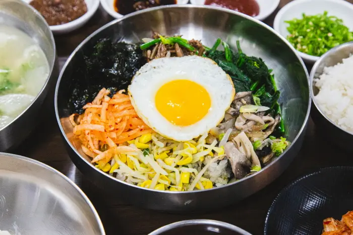 청춘보리밥 진부점 · 음식점