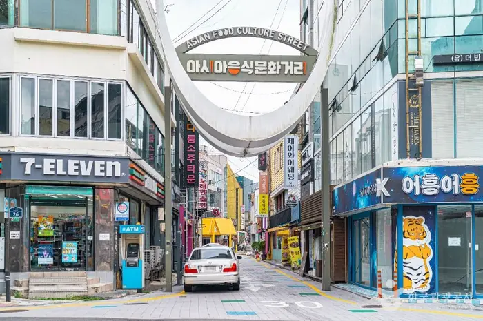 구시청사거리 · 관광지