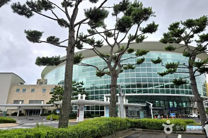 제주관광공사 중문면세점 · 쇼핑
