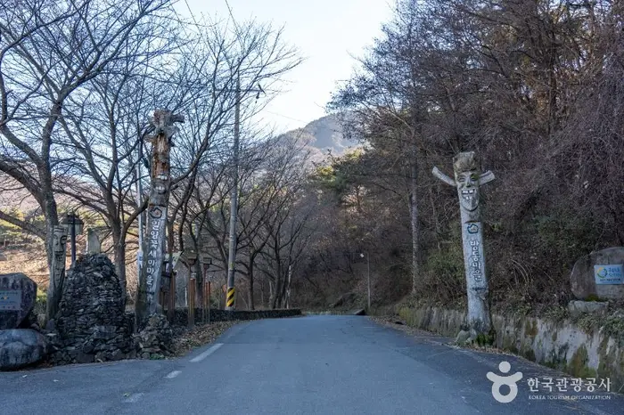 밀양 꽃새미마을 · 관광지