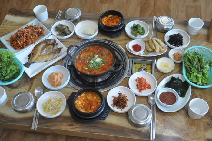 남해향촌 · 음식점