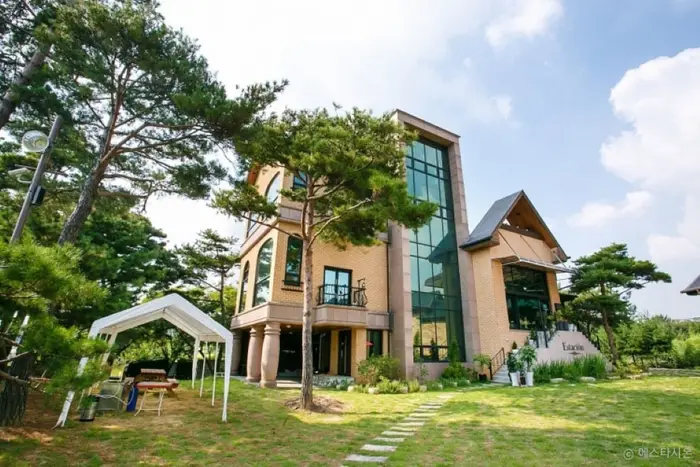 에스타시온 · 음식점