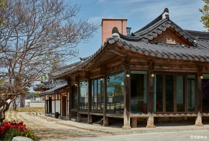 라몬타냐 · 음식점