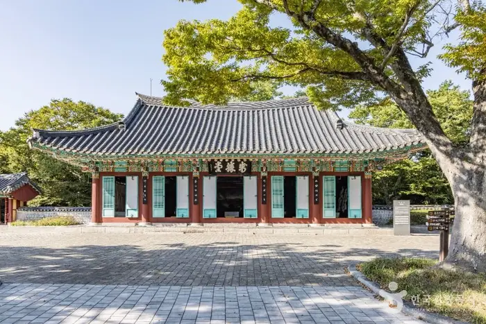 제승당 · 관광지