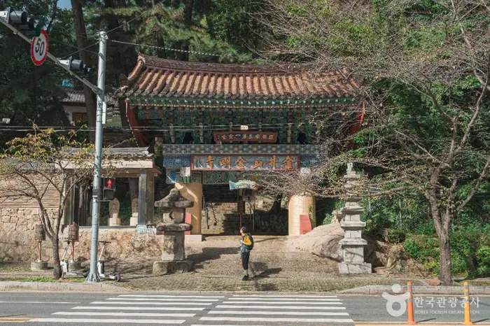 금강사(부산) · 관광지