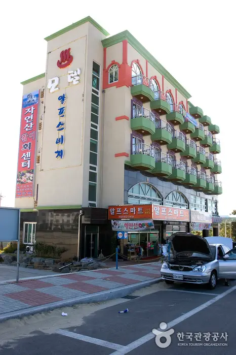 알프스비치 · 숙박