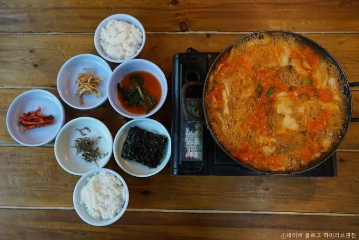 오두막골식당 · 음식점