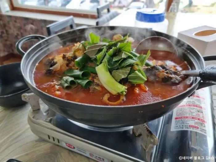 궁평낙조횟집 · 음식점