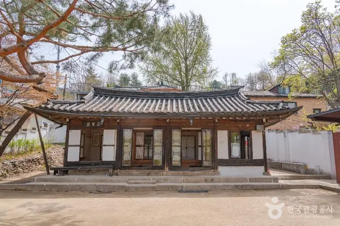 만해 한용운 심우장 · 관광지