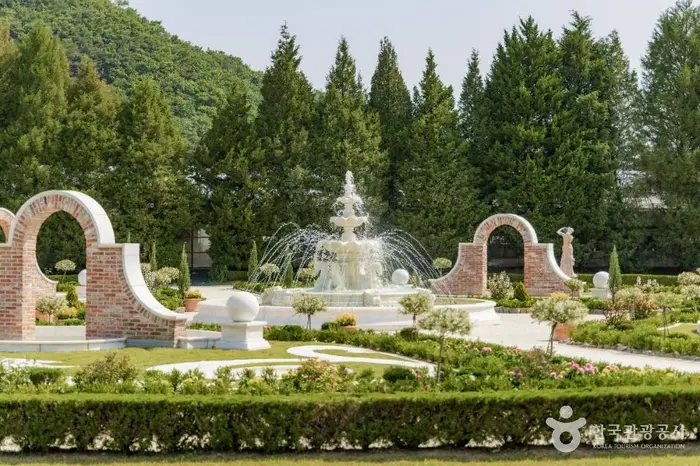 벽초지수목원 · 관광지
