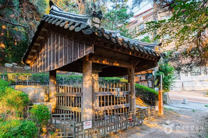 화산서원비 · 관광지