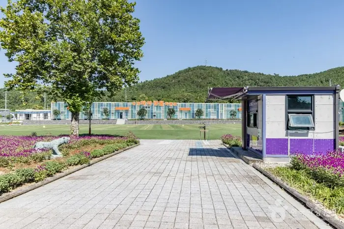세계화석광물박물관 · 문화시설