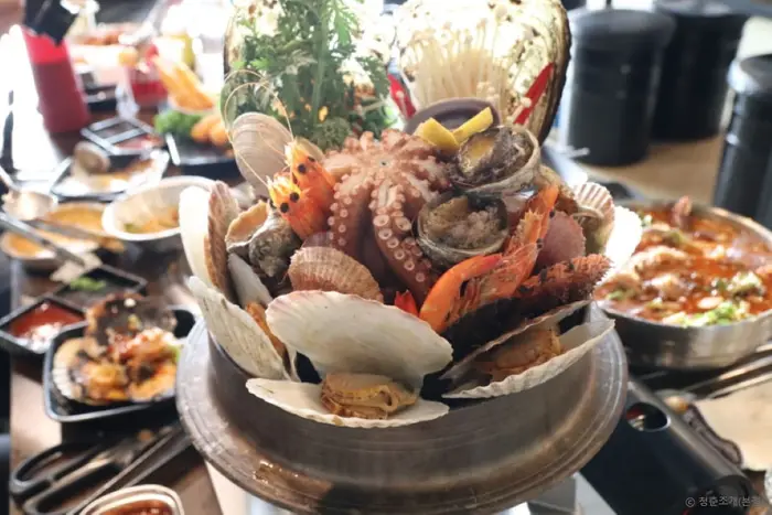 청춘조개본점 · 음식점