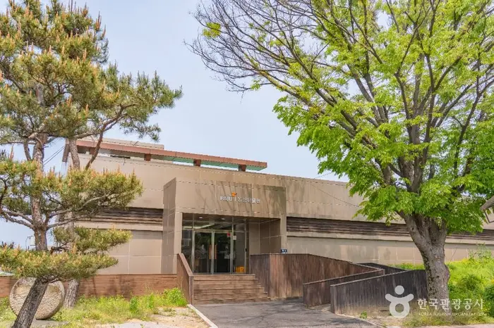 농경유물전시관 · 문화시설