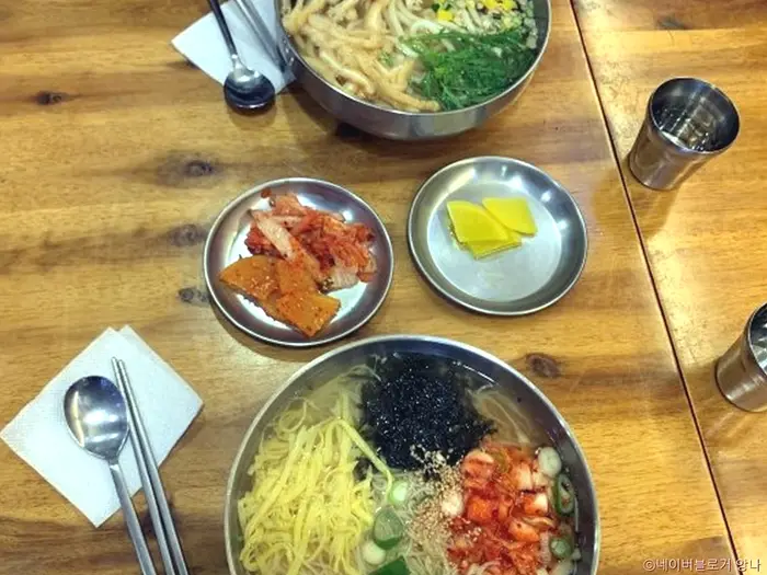 신의한국수본점 · 음식점