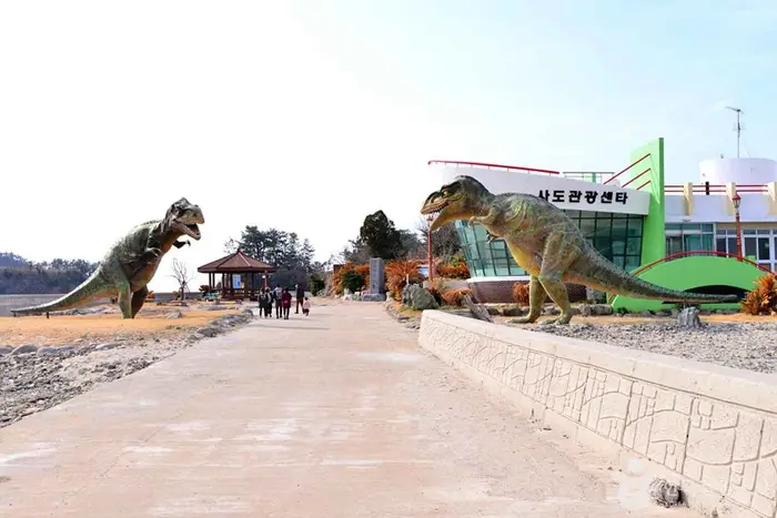 여수 낭도리 공룡발자국화석 산지 · 관광지