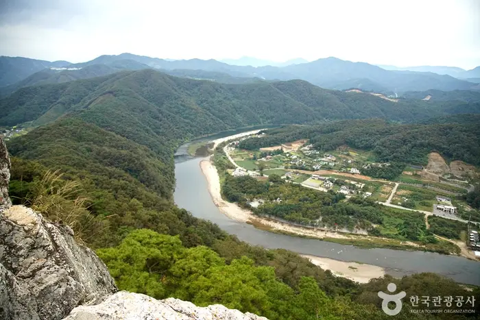 팔봉산(홍천) · 관광지
